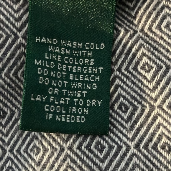 Lauren by Ralph Lauren Cape-Rouna-Shawl - Black/Off-white, Like-New Condition - Picture 2 of 4